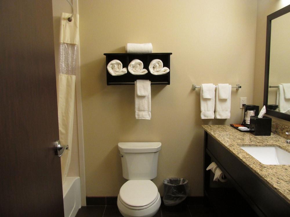 La Quinta By Wyndham Hotel