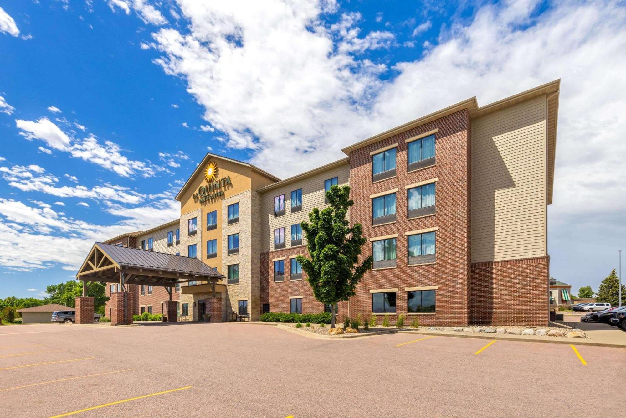 Hotel La Quinta By Wyndham 3*