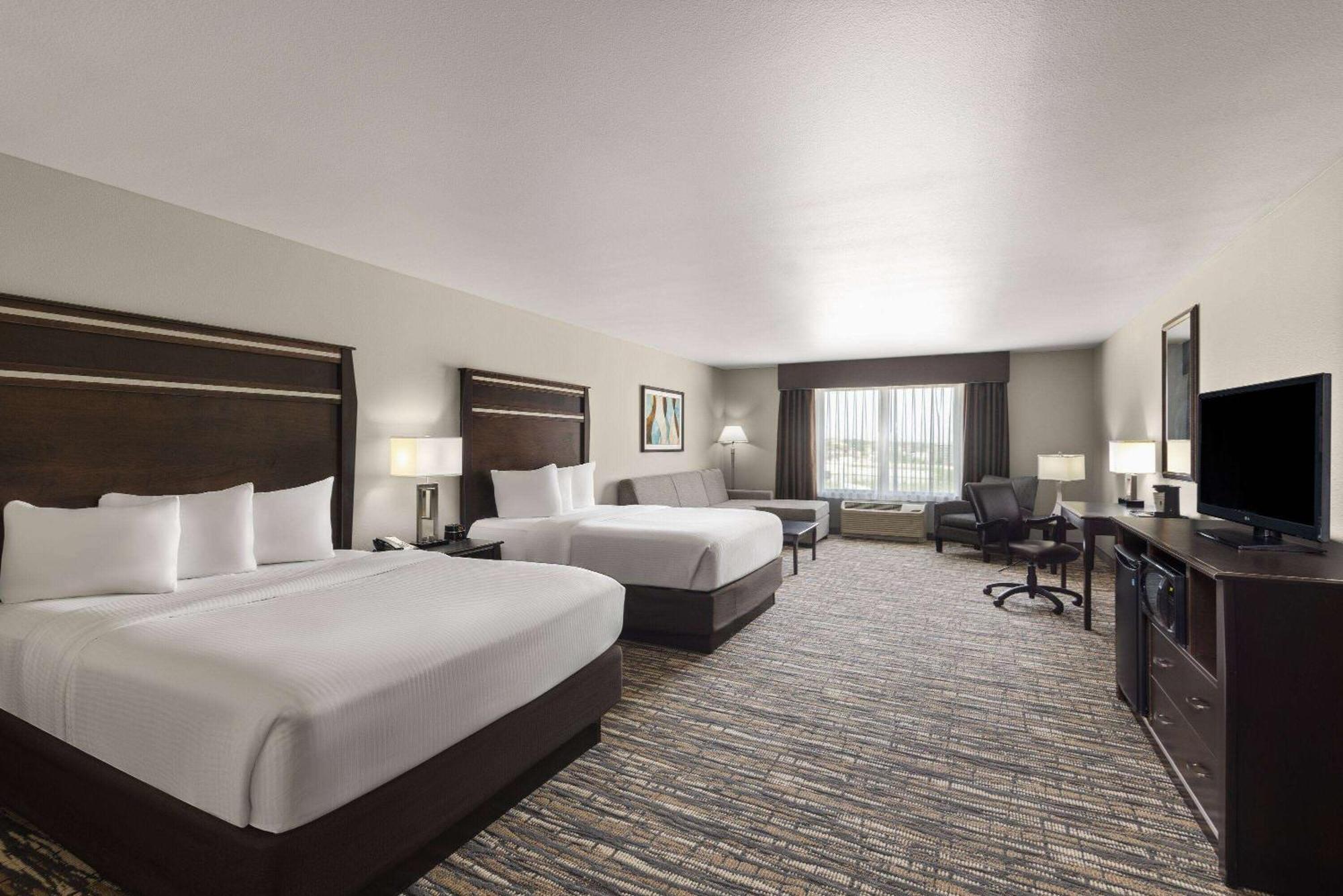 Hotel La Quinta By Wyndham 3*