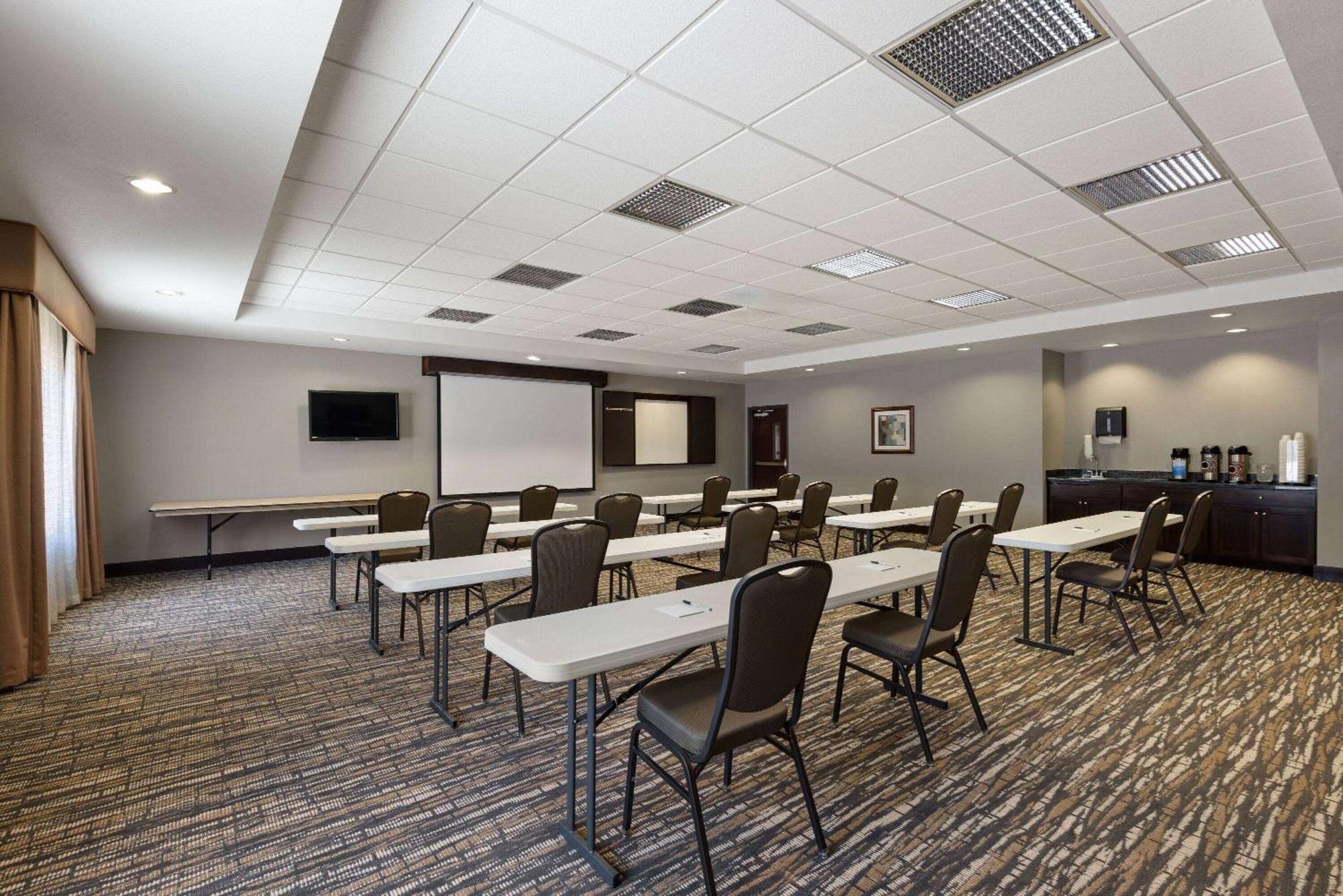 Hotel La Quinta By Wyndham Sioux Falls