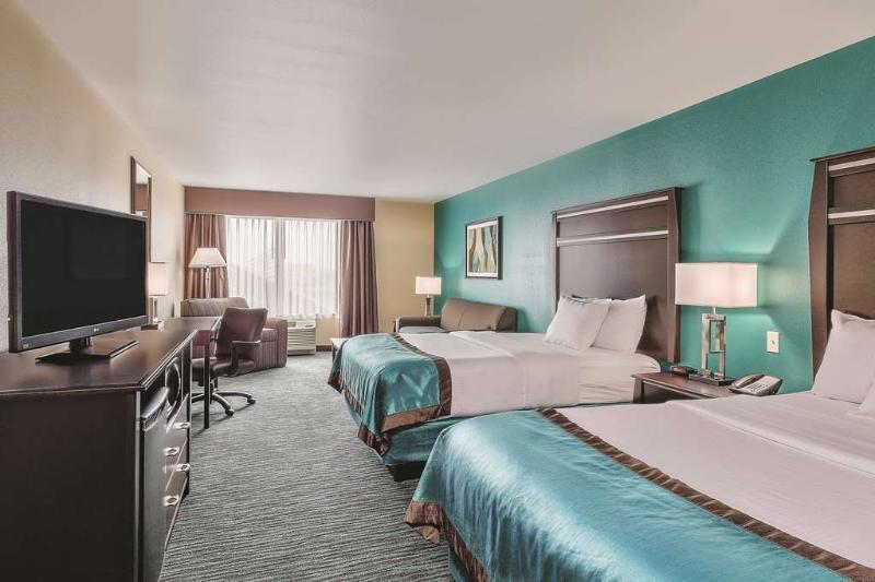 Hotel La Quinta By Wyndham 3*