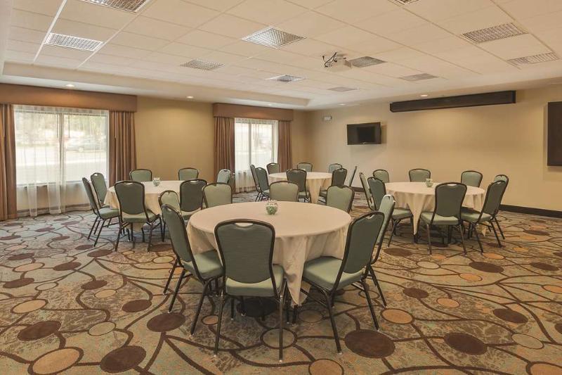 La Quinta By Wyndham Hotel Sioux Falls