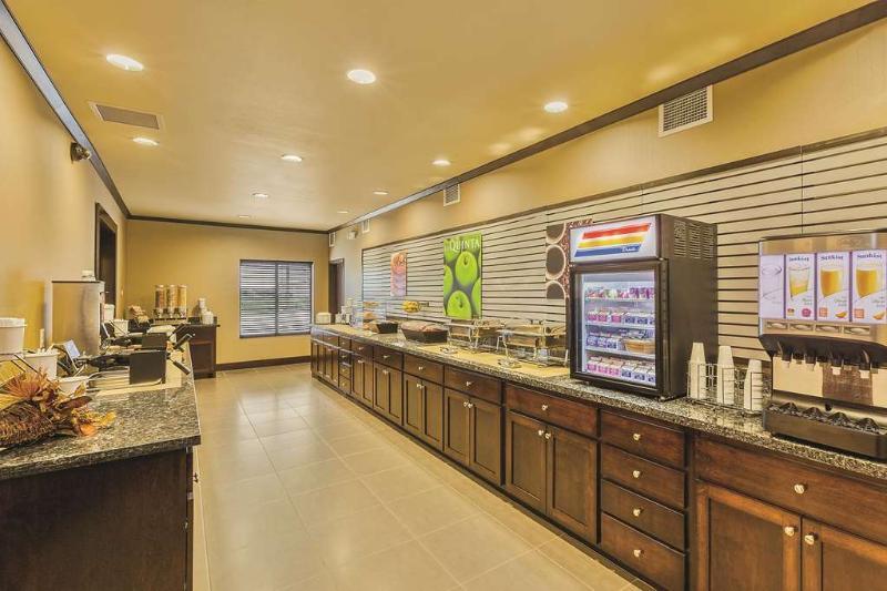 Hotel La Quinta By Wyndham 3*