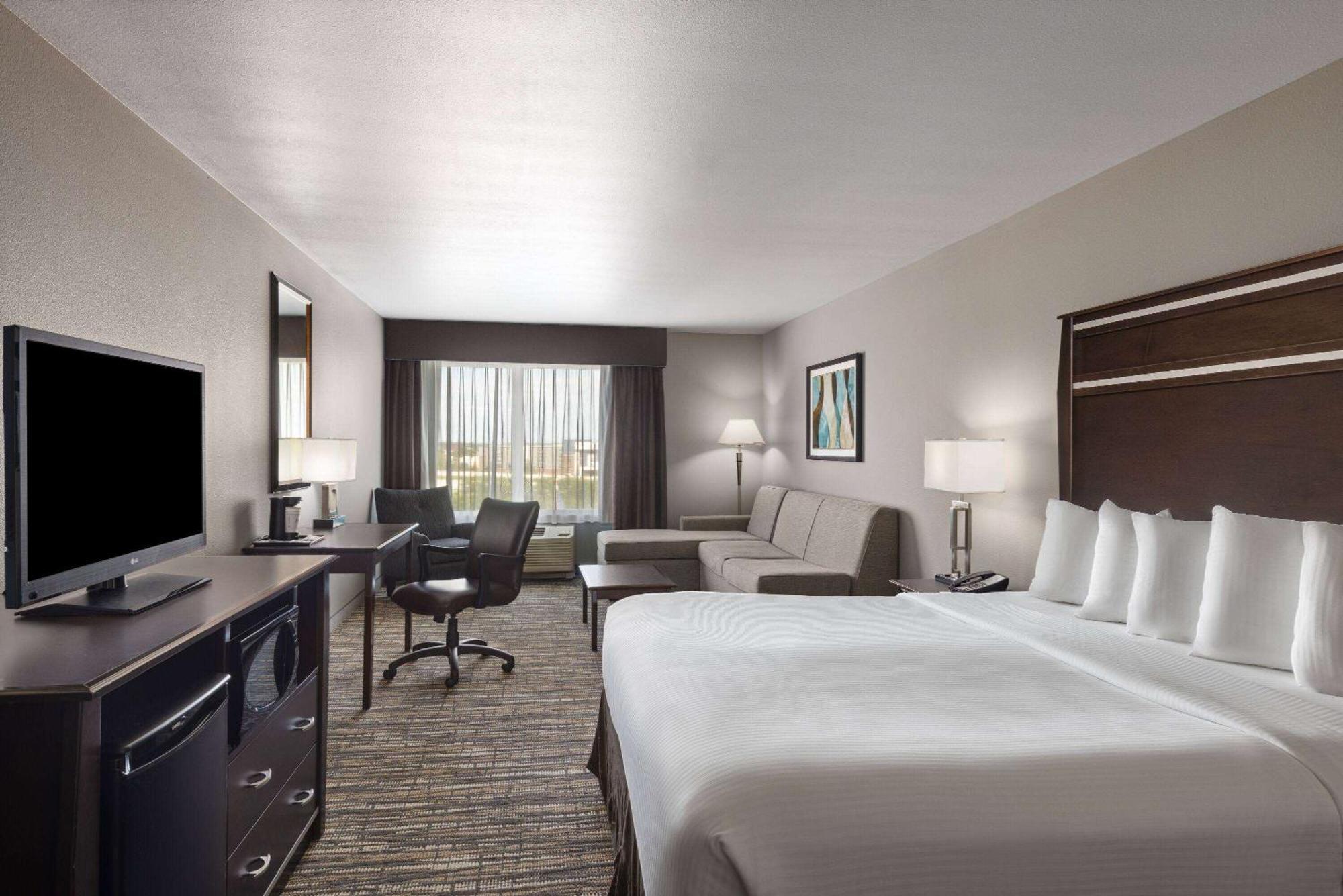 Hotel La Quinta By Wyndham 3*