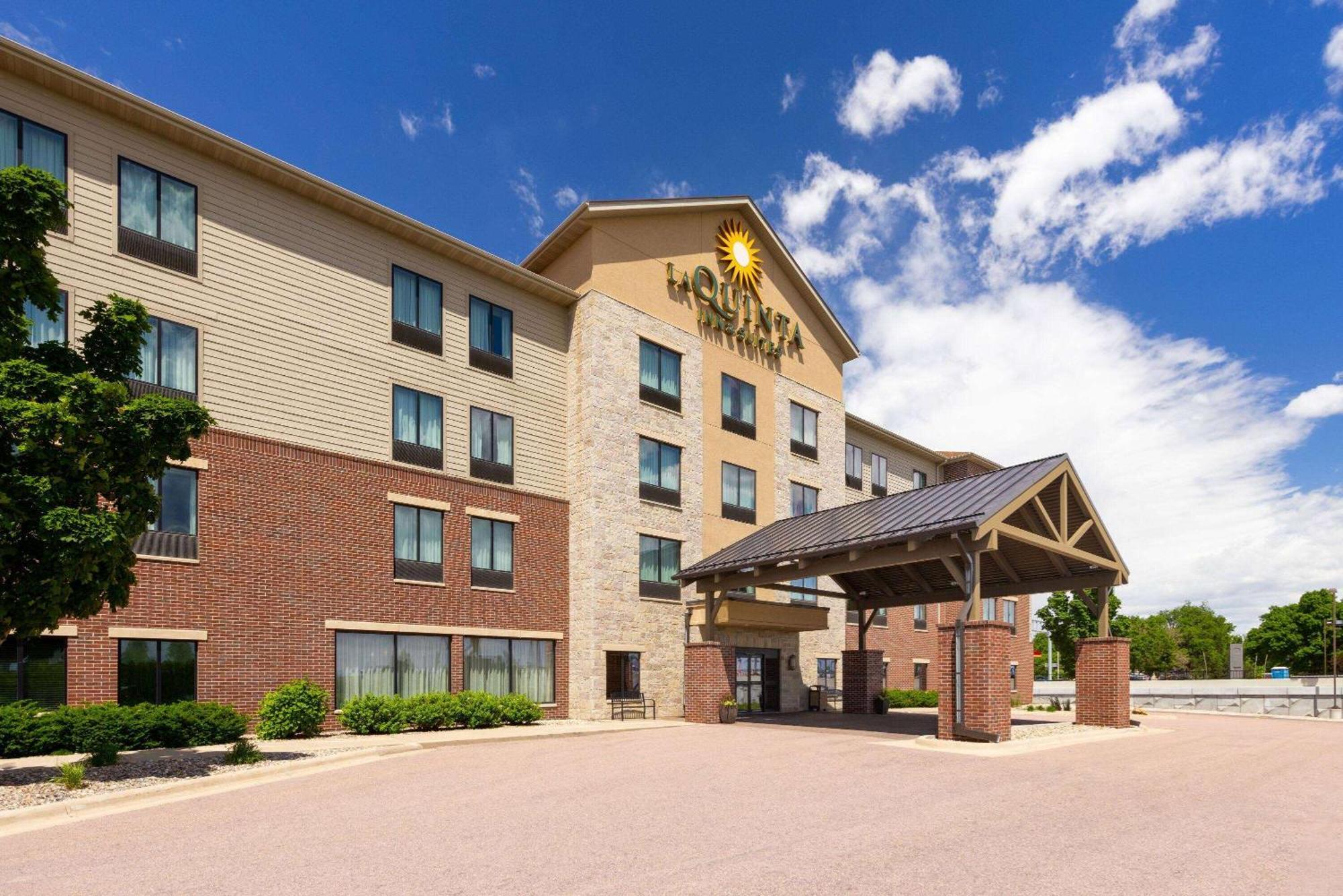 Hotel La Quinta By Wyndham 3*